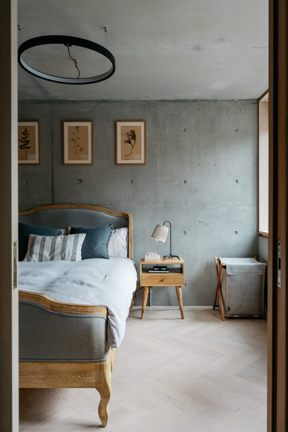 A Contemporary Version of a Victorian Terrace House 12 bedroom-concrete-walls-vintage-bed-nordroom