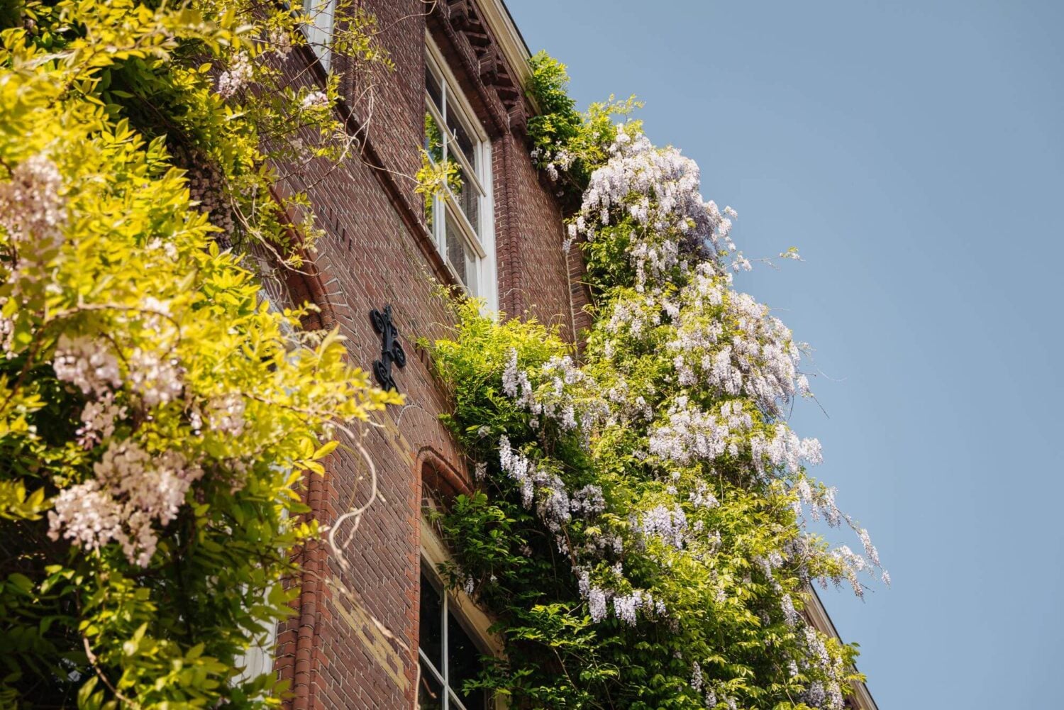 A Modern Family Loft in a Former School Building 25 exterior-architecture-loft-apartment-amsterdam-school-conversion-nordroom