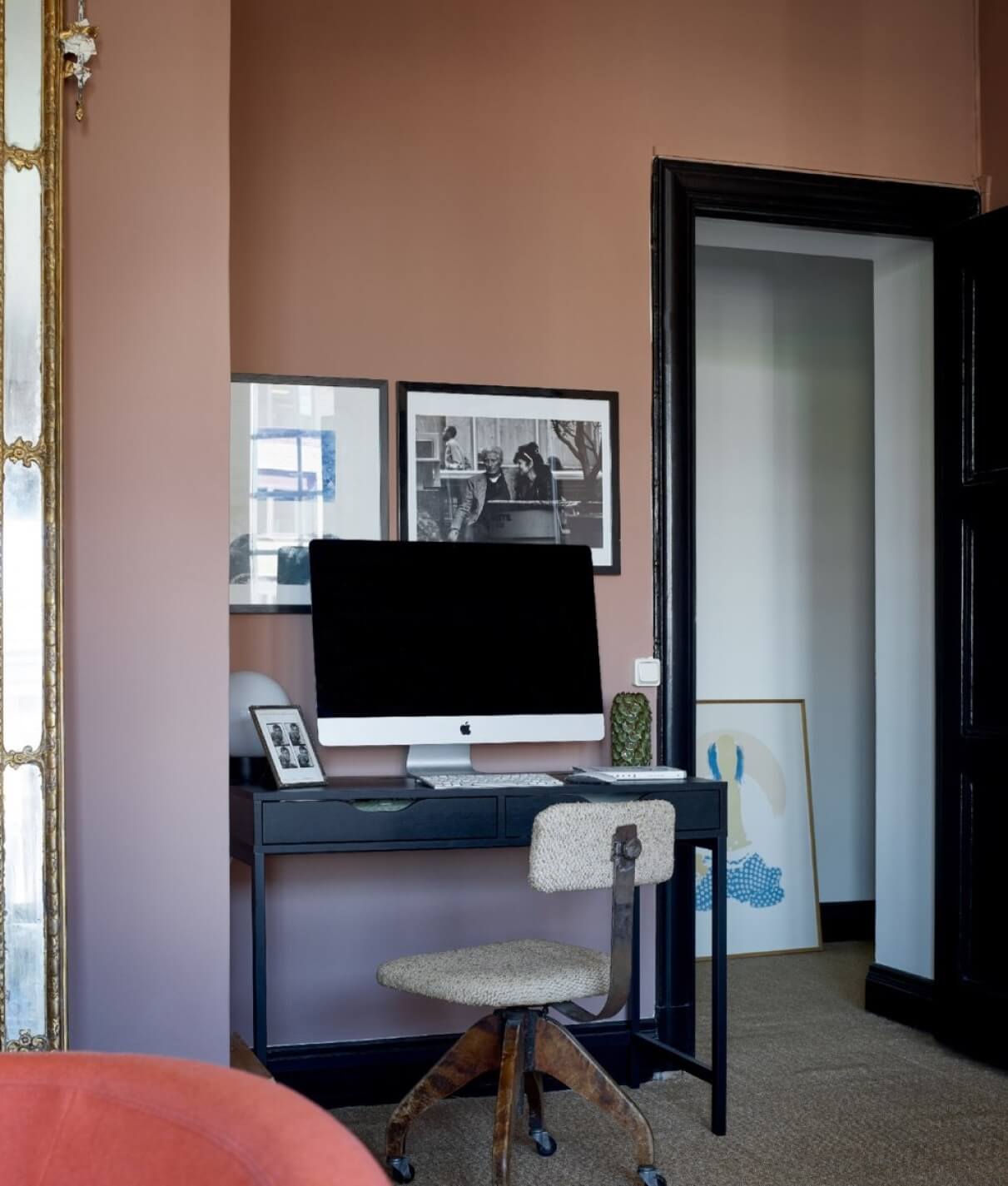 A Colorful Nordic Apartment with Dusty Pink Walls 9 living-room-home-office-ikea-alex-desk-nordroom