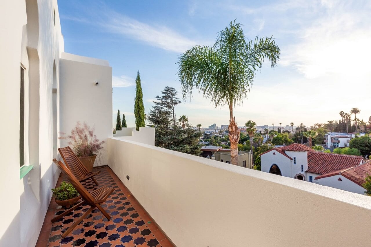 A Bright Spanish-Style Villa in Los Angeles 15 master-bedroom-balcony-spanish-style-home-nordroom