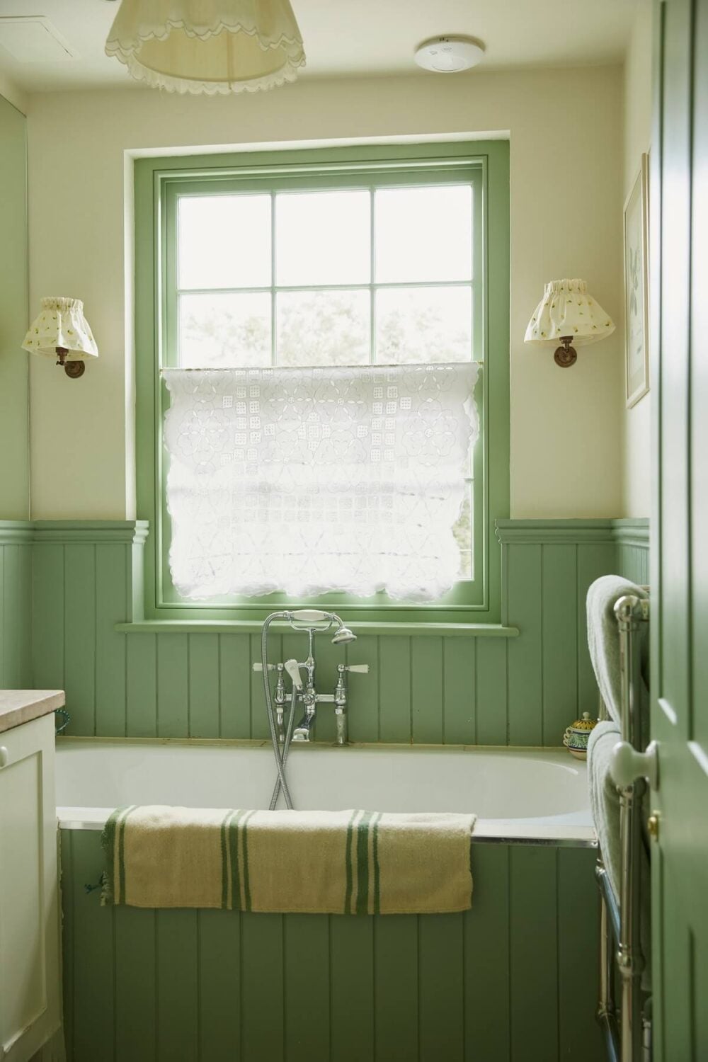 A Colorful Eclectic House Designed by Alice Palmer 25 mint-green-bathroom-alice-palmer-design-nordroom