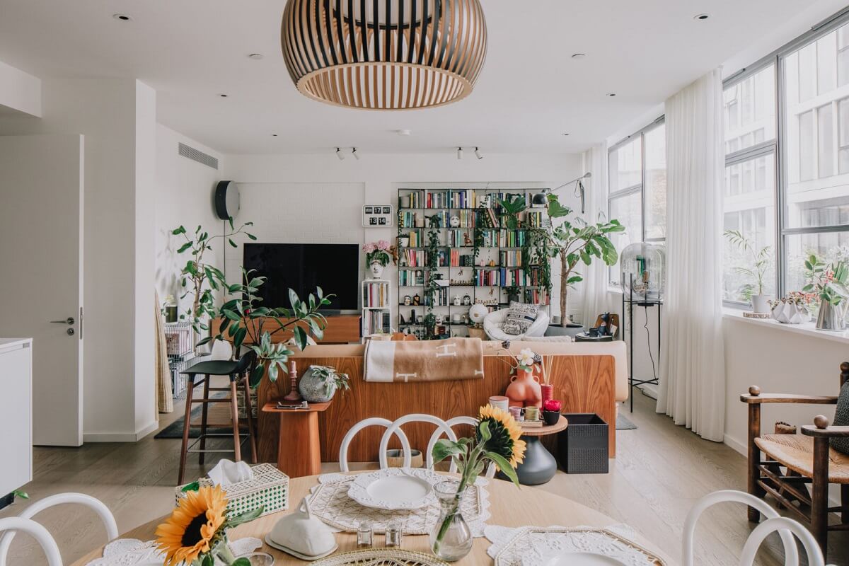 A Modern Apartment in a Former Warehouse in London 3 open-plan-liivng-space-plants-large-windows-warehouse-conversion-nrodroom