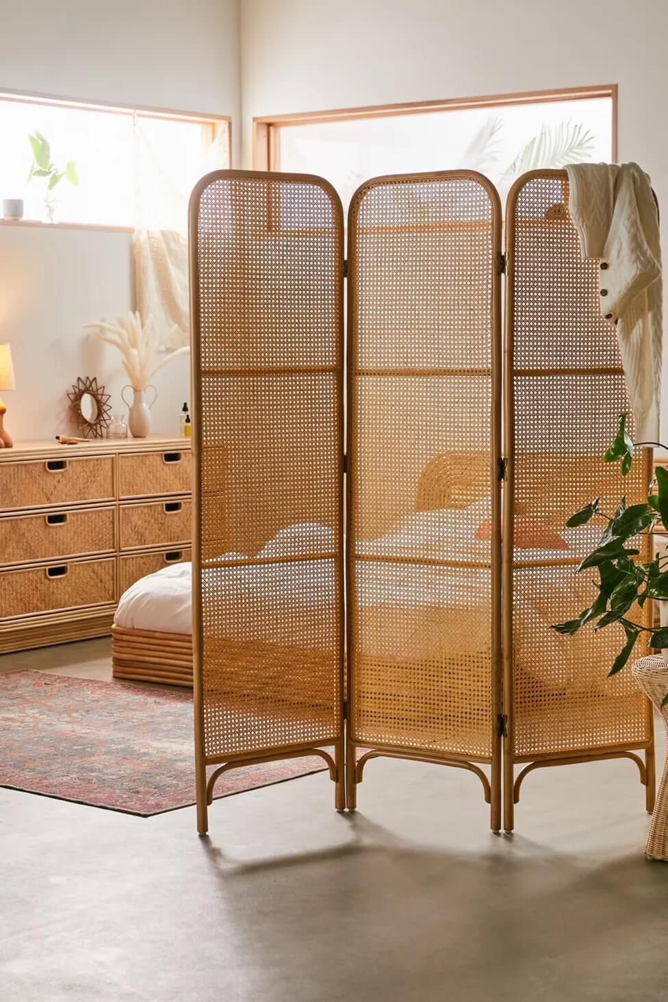 Beautiful Dorm Room Decorating Ideas 3 ria-room-divider-screen-urban-outfitters-living-room-bedroom-combo-ideas-nordroom