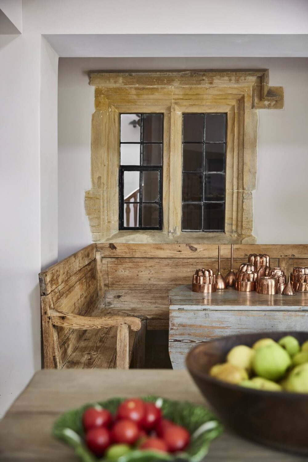 A Restored Elizabethan Manor House in England 8 rustic-kitchen-dining-table-historic-house-nordroom