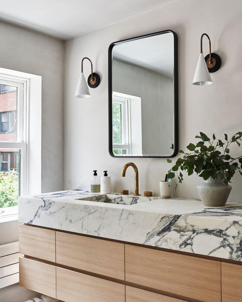 A Classic West Village Townhouse with Garden 7 bathroom-marble-vanity-new-york-townhouse-nordroom