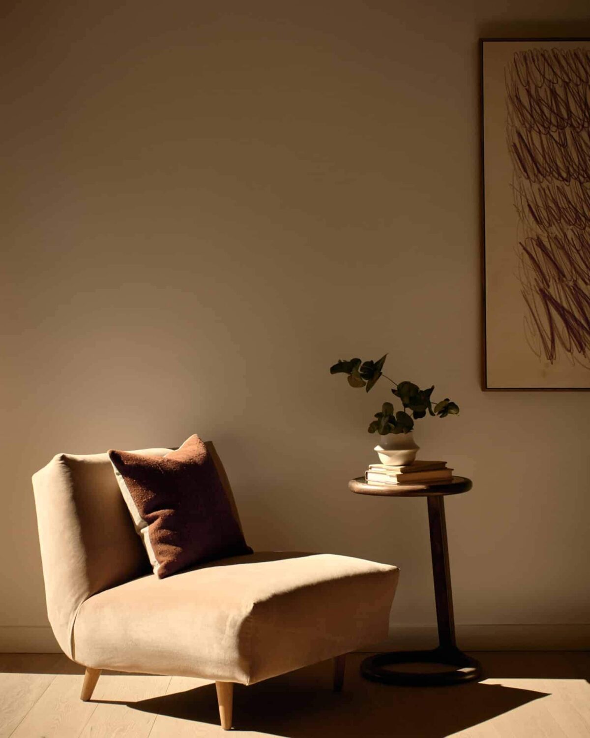 A Stylish Los Angeles Bungalow Renovated by a Designer 12 bedroom-seating-area-los-angeles-bungalow-nordroom