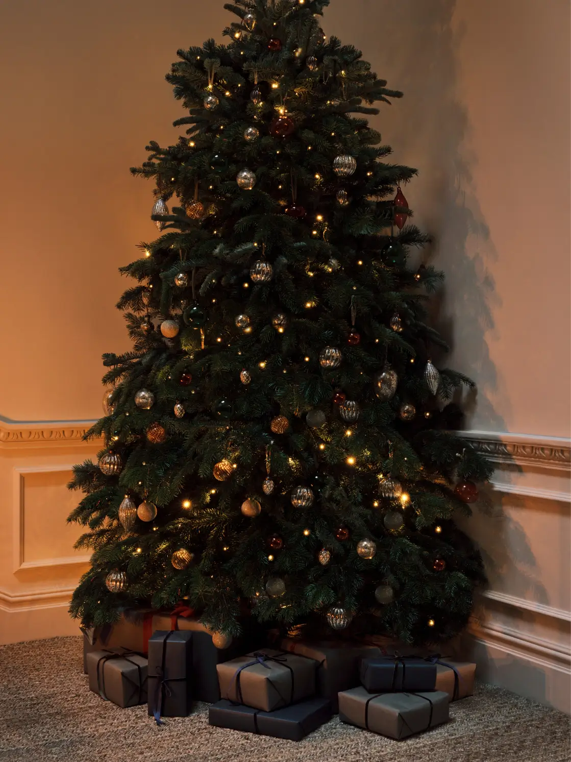 Zara Home Christmas 2022: An Elegant Holiday Season 15 christmas-tree-zara-home-nordroom