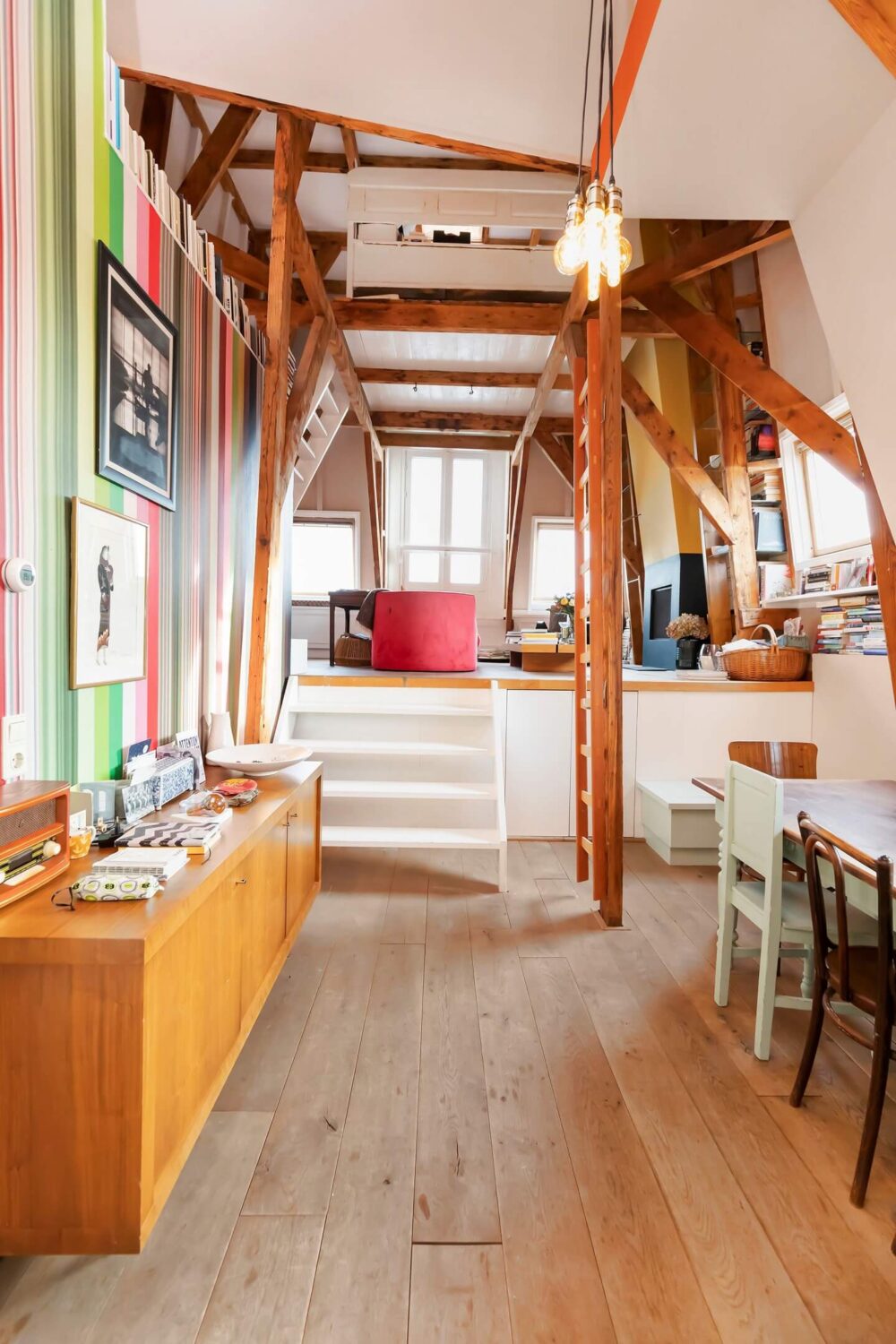 A Colorful Loft in Amsterdam with Exposed Wooden Beams 14 exposed-wooden-beams-amsterdam-loft-nordroom