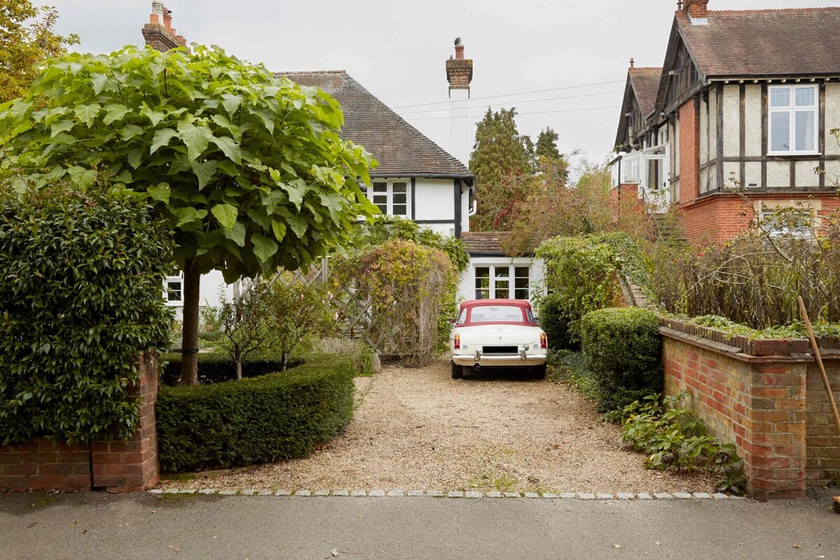 A Charming Arts and Crafts Cottage in the English Countryside 24 front-facade-driveway-english-cottage-nordroom