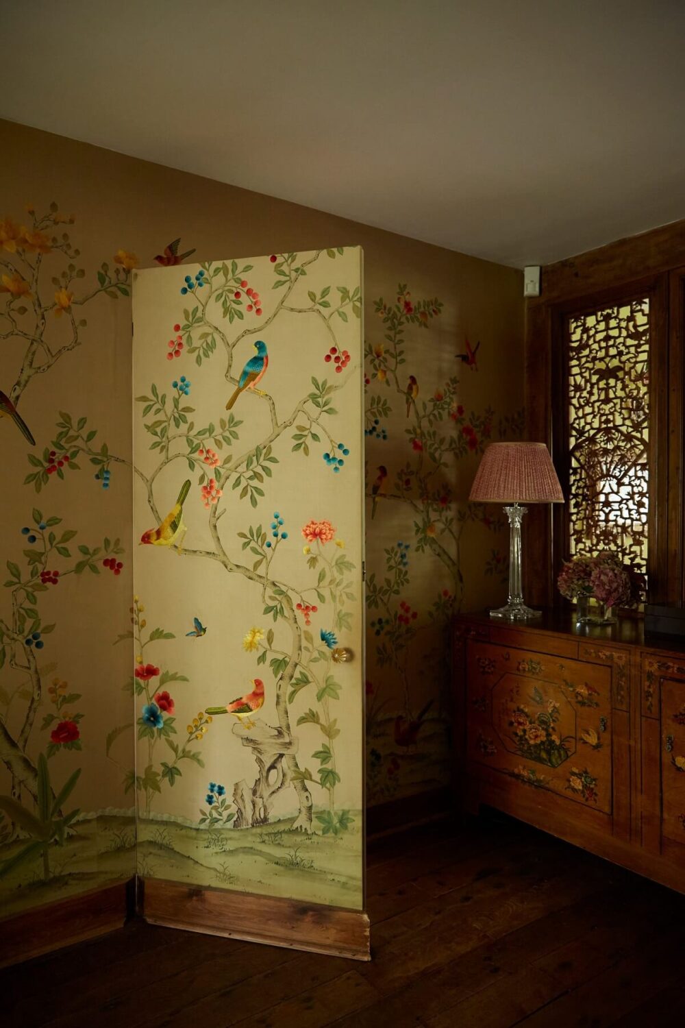 A Charming Arts and Crafts Cottage in the English Countryside 6 handpainted-floral-mural-birds-english-cottage-nordroom