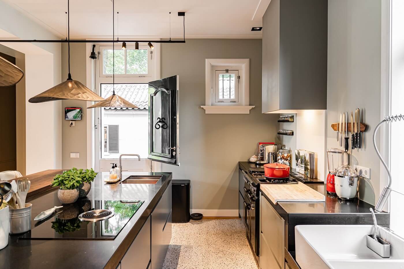 A Luxurious Dutch Villa in a Former Carriage House 14 kitchen-dutch-door-villa-netherlands-nordroom