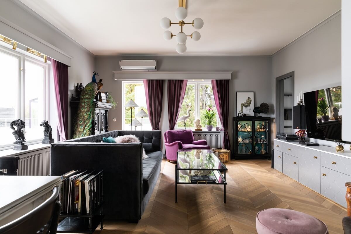 A Scandinavian Home with Purple Color Accents 3 living-room-wooden-floor-purple-accent-color-nordroom