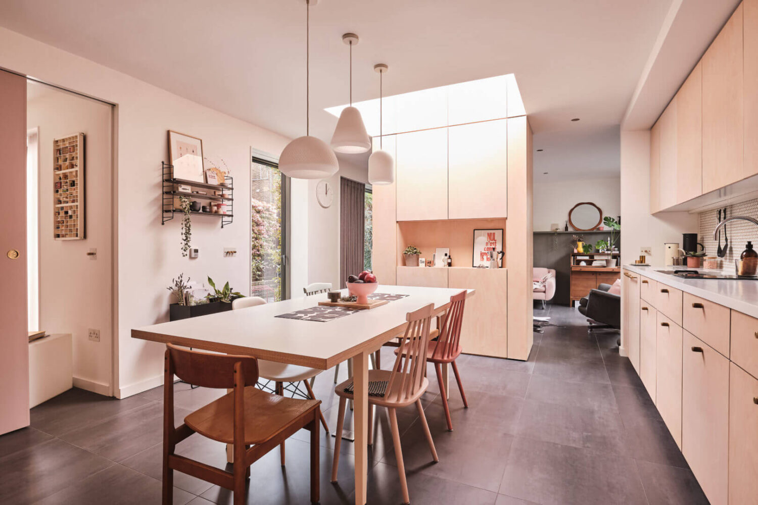 A Modern Award Winning House in London 2 modern-kitchen-dining-table-open-plan-nordroom
