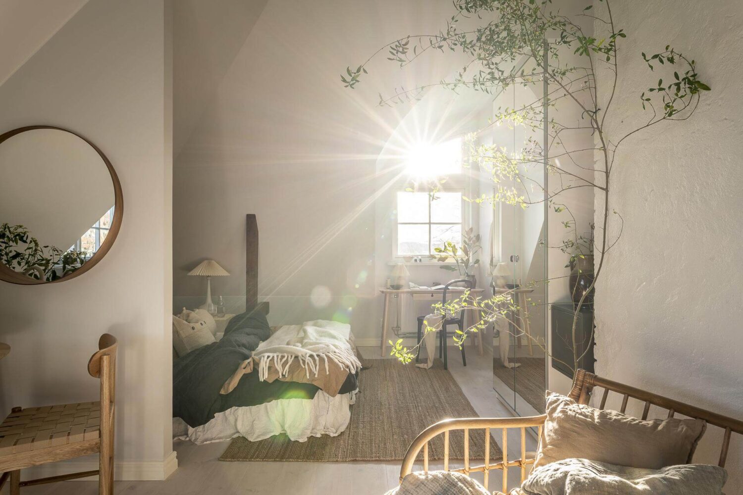 A Small Scandinavian Loft with Beautiful Natural Light 8 natural-light-scandinavian-loft-apartment-nordroom