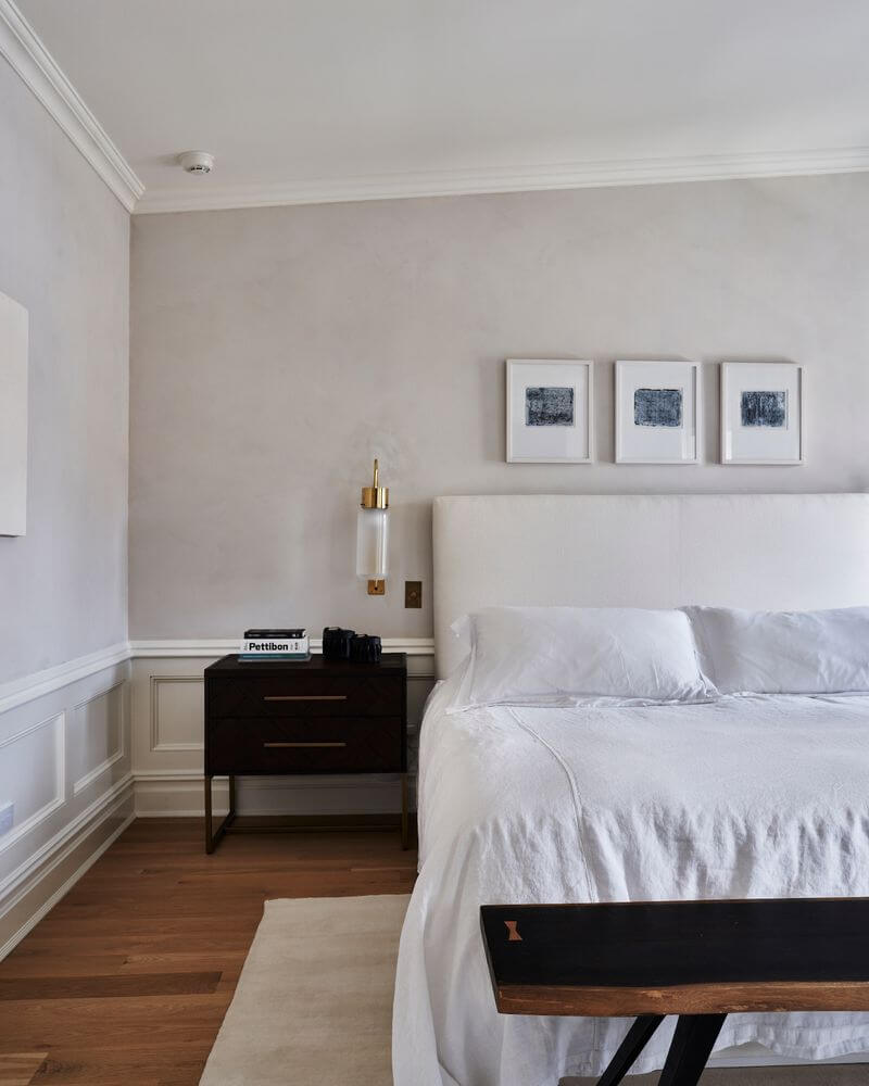 A Classic West Village Townhouse with Garden 5 serene-bedroom-classic-townhouse-new-york-nordroom