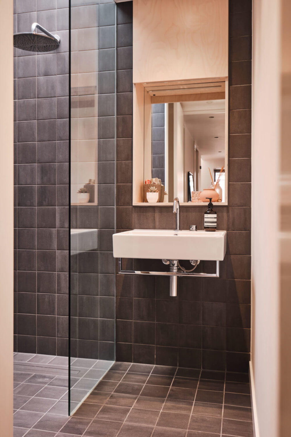 A Modern Award Winning House in London 20 small-bathroom-walk-in-shower-dark-gray-tiles-nordroom