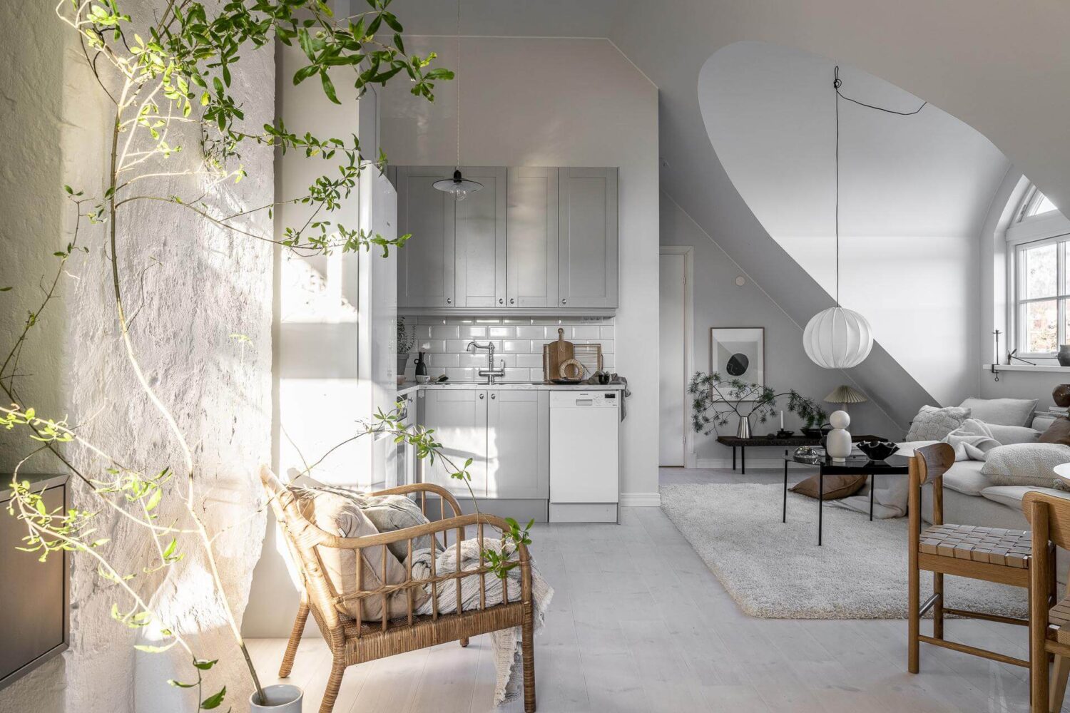 A Small Scandinavian Loft with Beautiful Natural Light 6 small-loft-apartment-light-gray-kitchen-nordroom