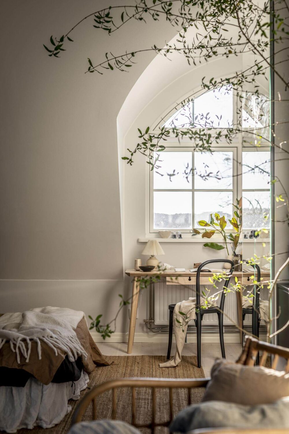 A Small Scandinavian Loft with Beautiful Natural Light 11 small-scandinavian-loft-apartment-slanted-ceiling-natural-light-nordroom