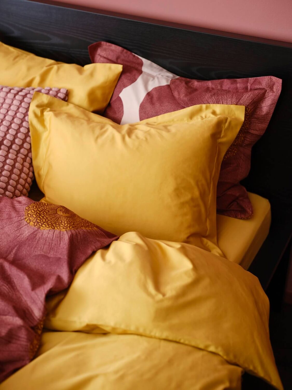 IKEA Spring Collection 2023: A Season of New Beginnings 12 yellow-LUKTJASMIN-duvet-cover-ikea-spring-collection-pink-yellow-bedroom