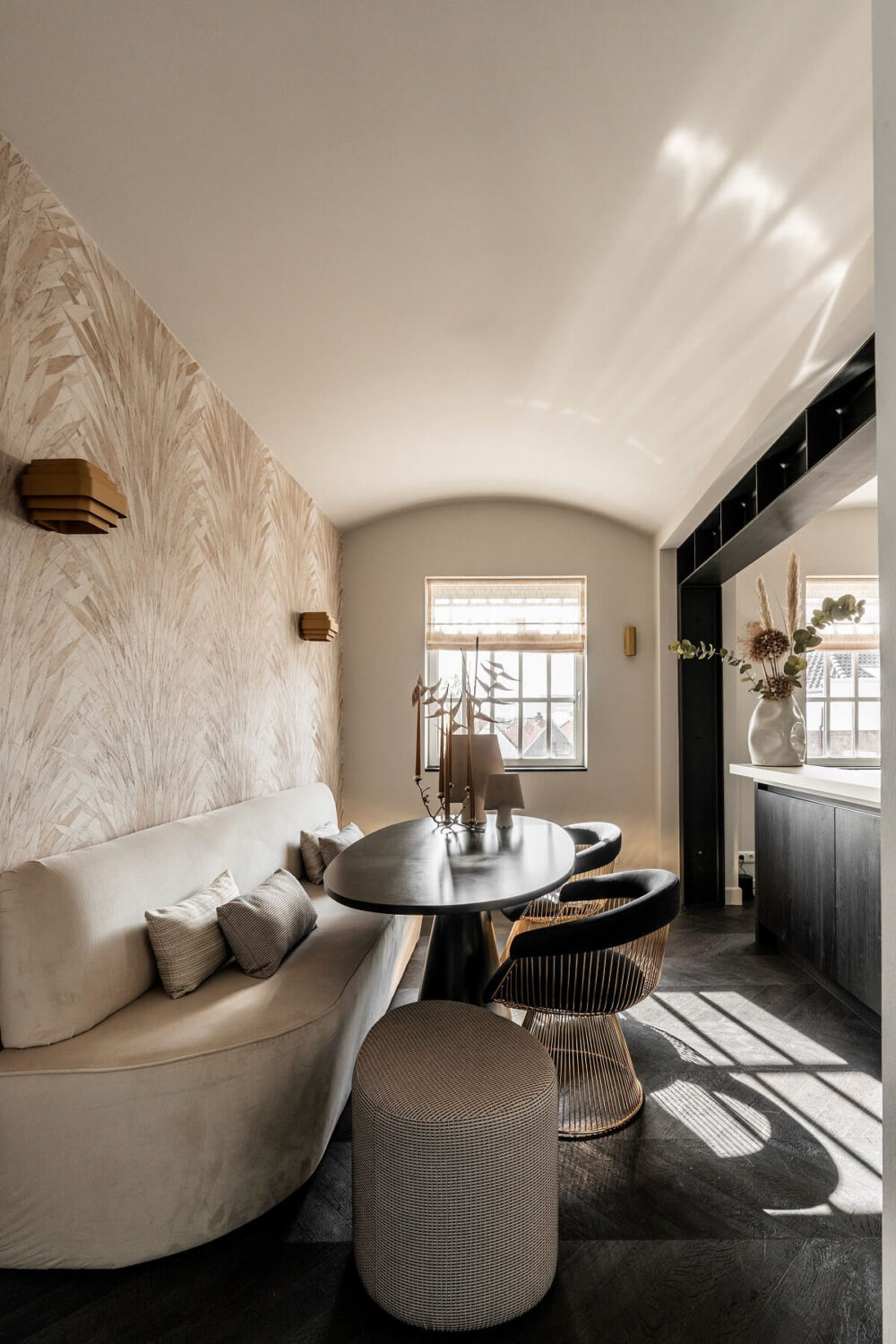 Herringbone vs. Chevron Flooring Patterns: Differences & Inspiration 34 breakfast-nook-rounded-bench-chevron-floor-nordroom