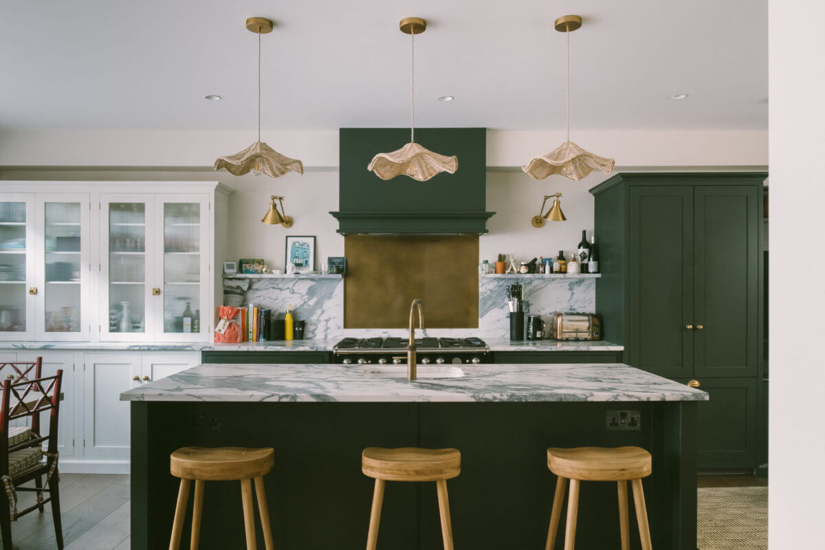 A London Mews House Made Famous in Love Actually 8 mews-house-notting-hill-dark-green-devol-kitchen-island-nordroom