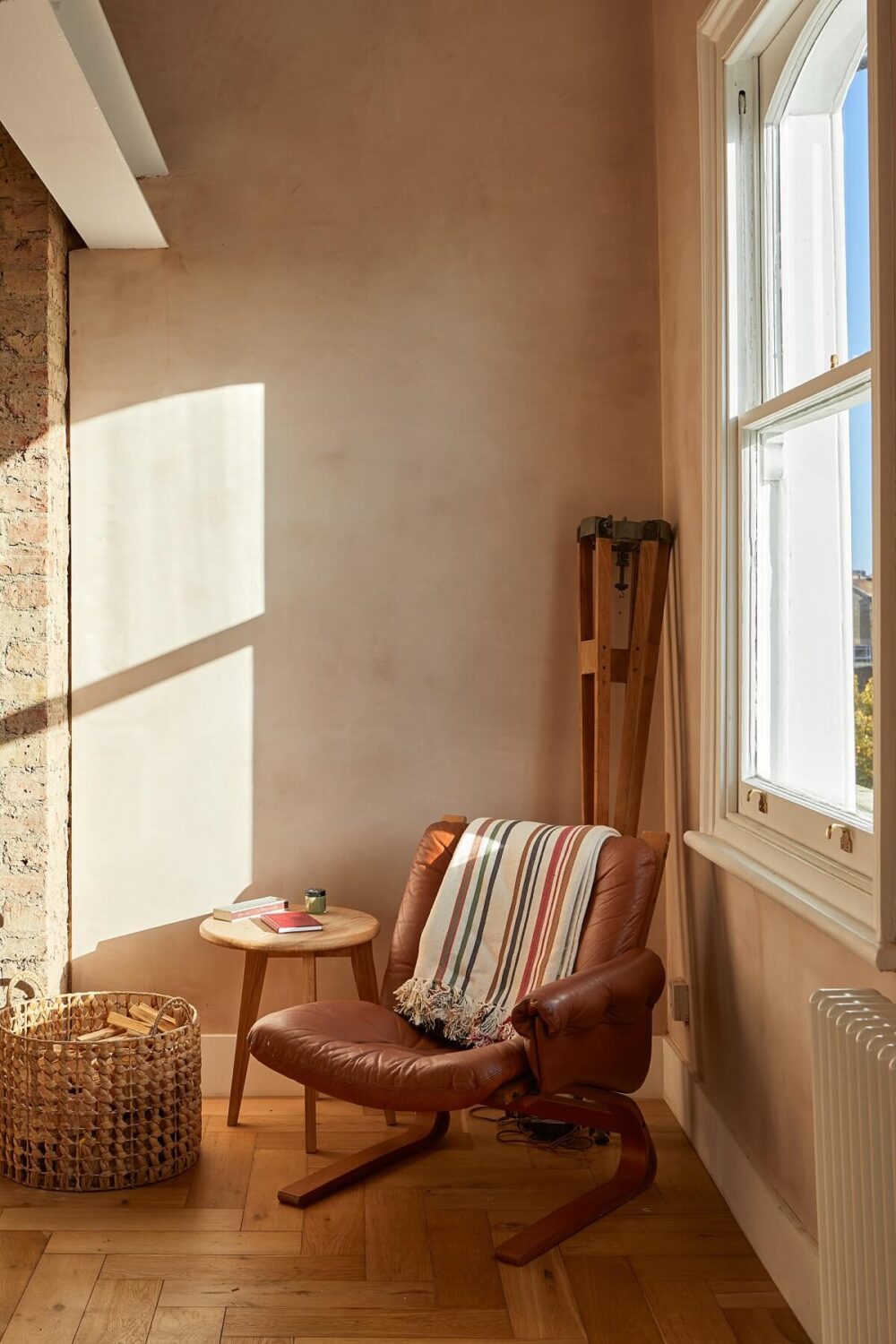 A London Home with Plaster Pink Walls and Brick Chimneys 6 reading-nook-herringbone-floor-loft-london-nordroom