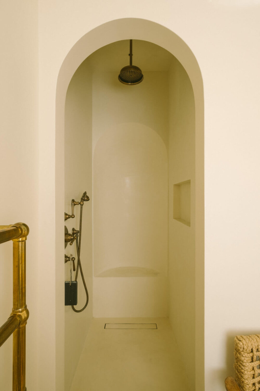 A Victorian House in London with a Blue Sitting Room 27 shower-arched-doorway-bathroom-nordroom