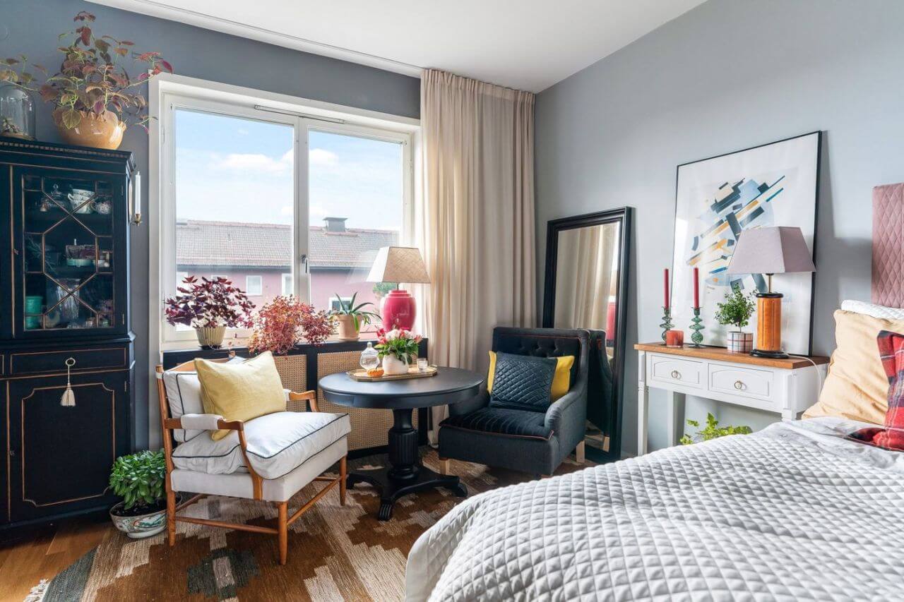 Best of 2022: Studio Apartments 12 small-studio-apartment-light-blue-walls-nordroom