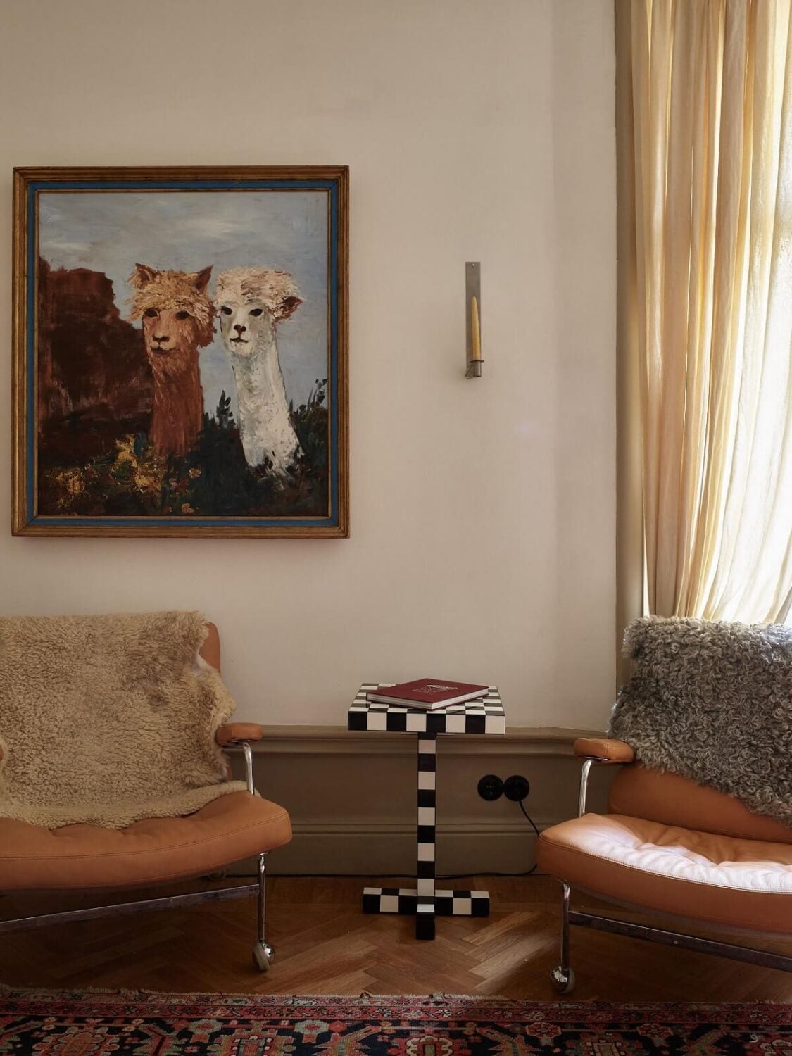 A Beige Vintage Apartment in Stockholm 4 living-room-leather-armchairs-vintage-apartment-nordroom