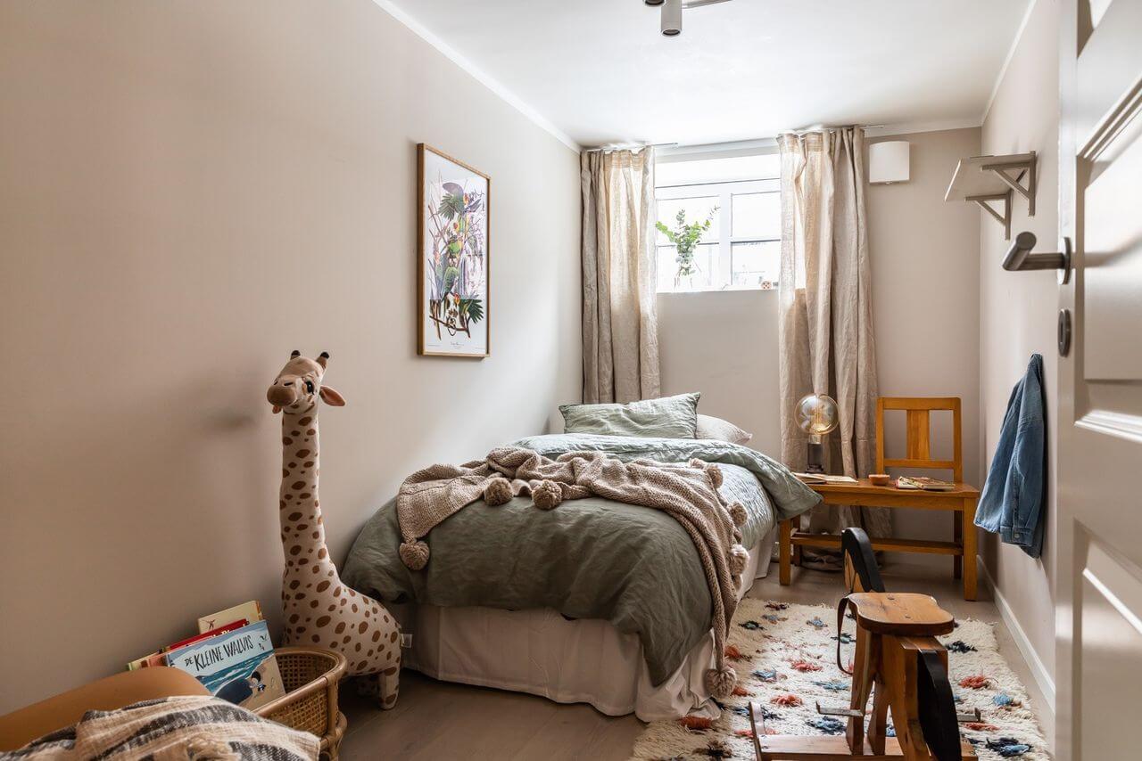 Soft Neutral Colors in a Norwegian Maisonette Home 14 basement-kids-bedroom-neutral-colors-nordroom