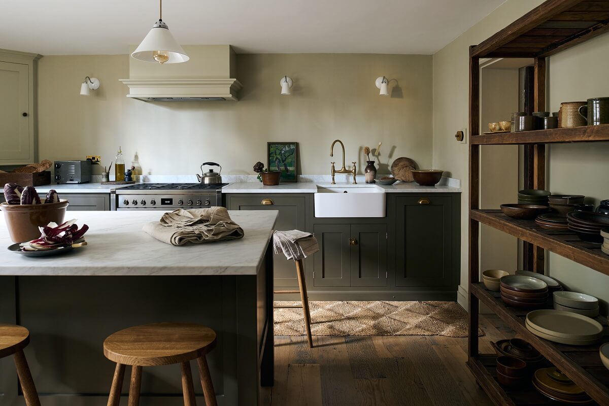 A Shaker-Style Basement Kitchen in a Georgian Townhouse 2 basement-kitchen-devol-shaker-cabinets-island-nordroom