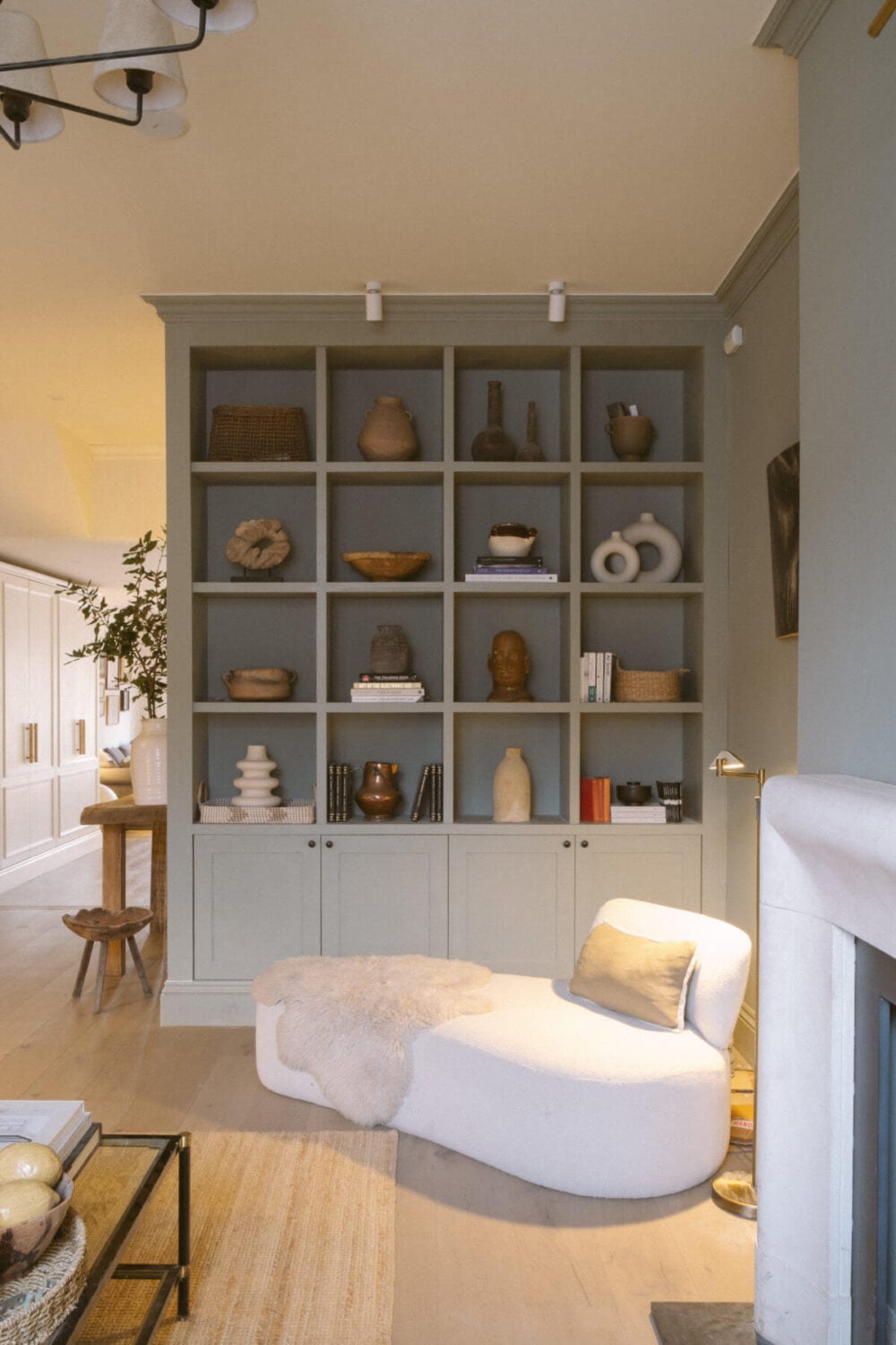 A Serene Renovated Victorian House in London 5 curved-lounge-chair-serene-sitting-room-nordroom