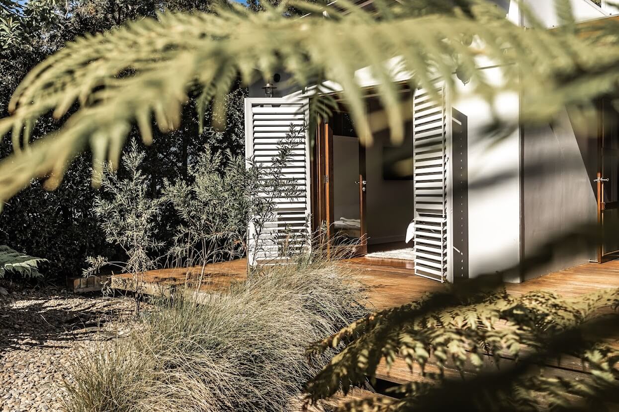 Oyster Catcher Huskisson: A Sustainable Beach House in Australia 31 exterior-shutters-terrace-beach-house-australia-nordroom