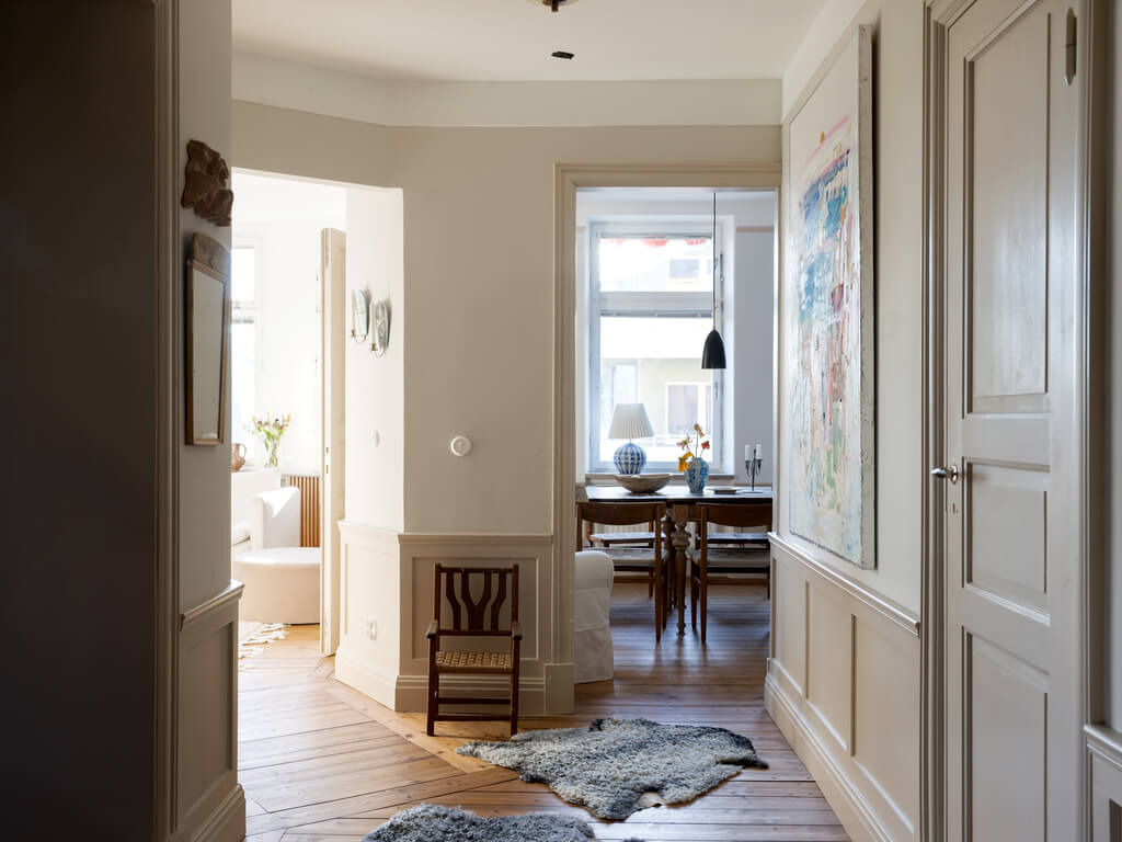 A Scandinavian Apartment with Antique Furniture 8 hallway-wooden-floor-antique-furniture-nordic-apartment-nordroom