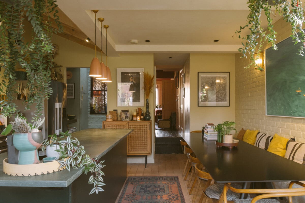 A Victorian House in London Decorated in Warm Color Tones 7 kitchen-dining-table-plants-victorian-house-nordroom