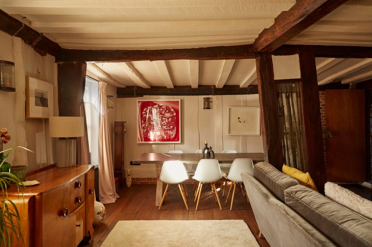 A Pink English Home That's Brimming with History 5 living-room-low-ceiling-exposed-wooden-beams-nordroom