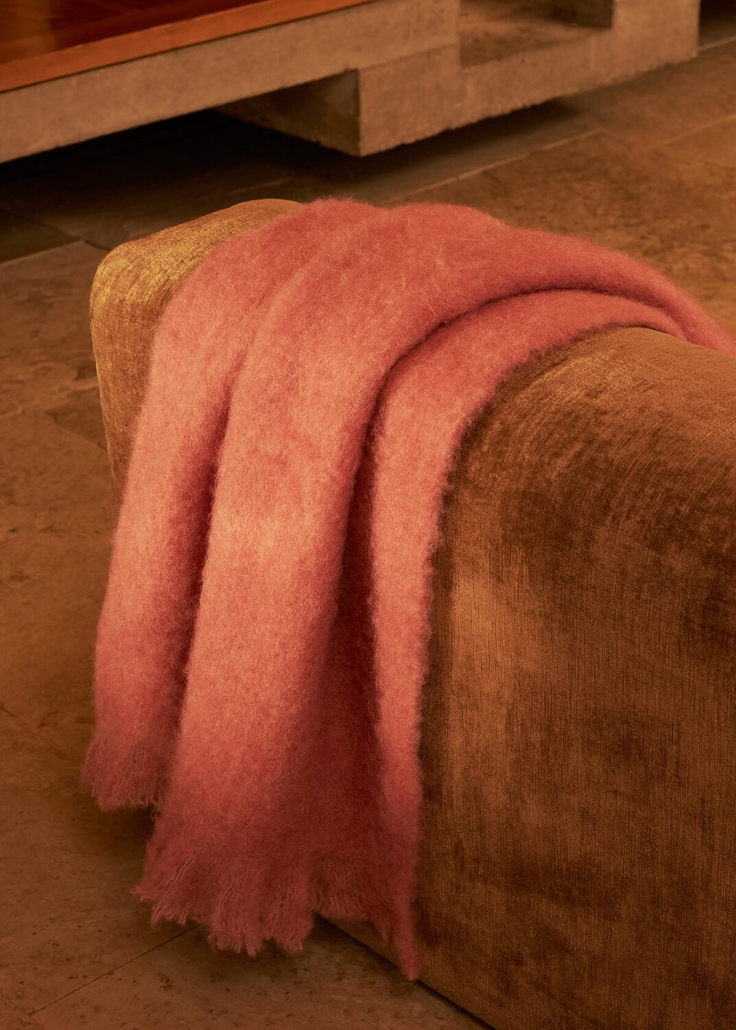 Zara Home Spring/Summer Collection: Chromatic Poetry 3 pink-throw-zara-home-spring-summer-collection-nordroom