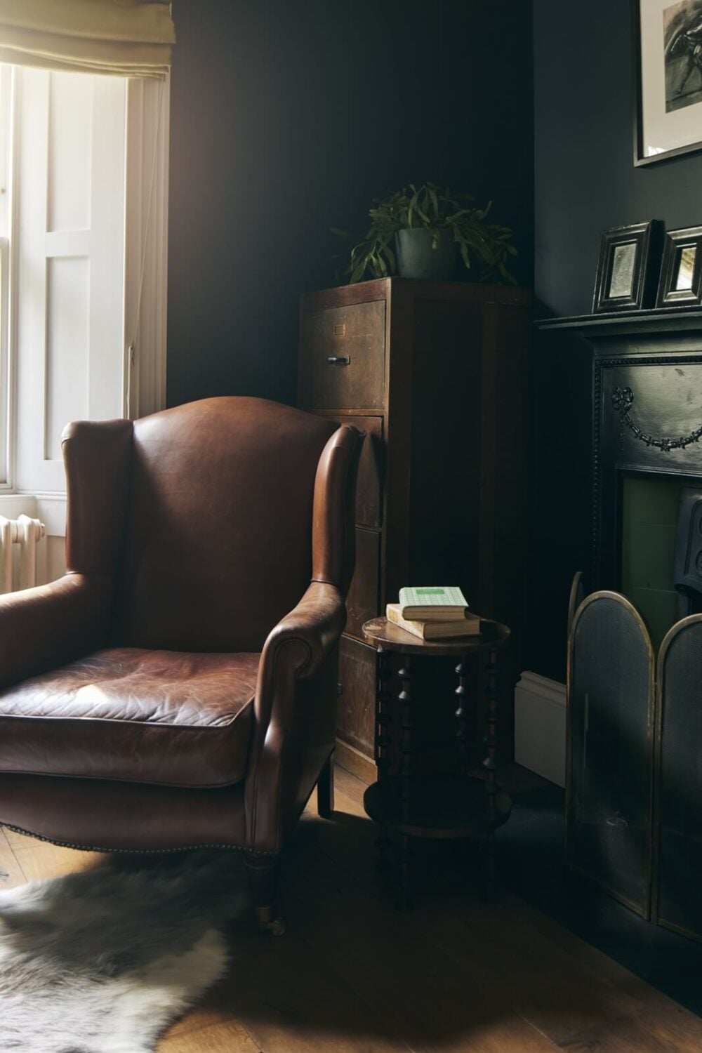 A Peaceful Georgian House in the English Countryside 2 reading-nook-fireplace-leather-armchair-country-house-nordroom