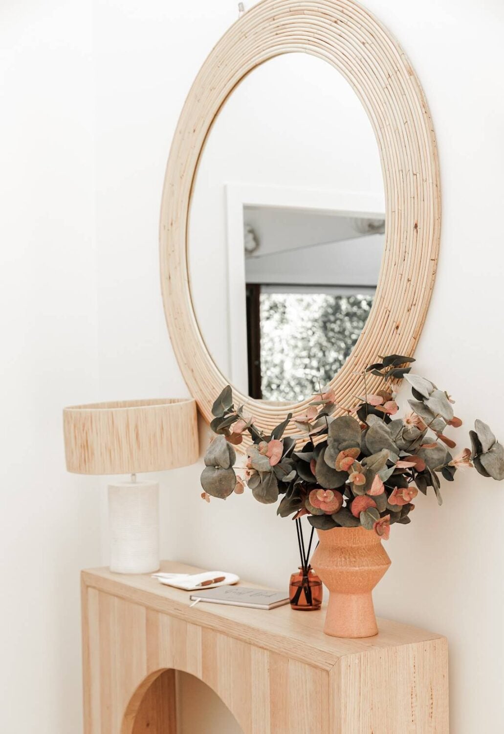 Oyster Catcher Huskisson: A Sustainable Beach House in Australia 12 round-mirror-beach-house-nordroom