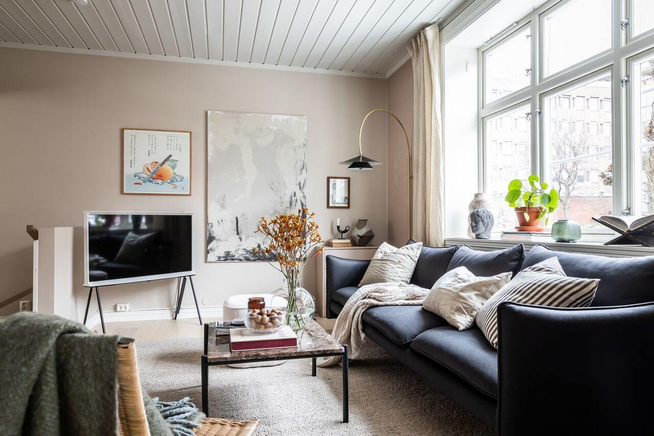 Soft Neutral Colors in a Norwegian Maisonette Home 2 scandinavian-living-room-beige-walls-nordroom