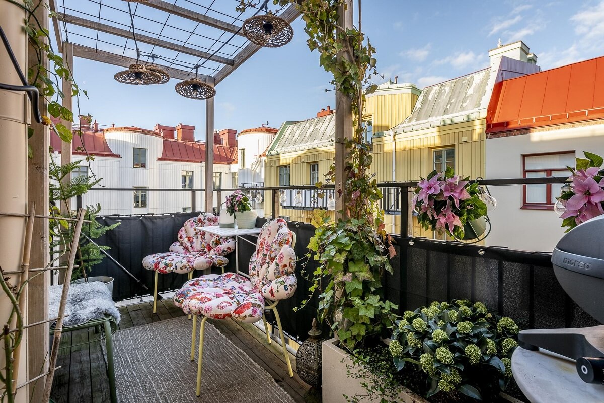 A Swedish Maisonette with a Blue Kitchen and Wallpaper 6 balcony-swedish-maisonette-home-nordroom