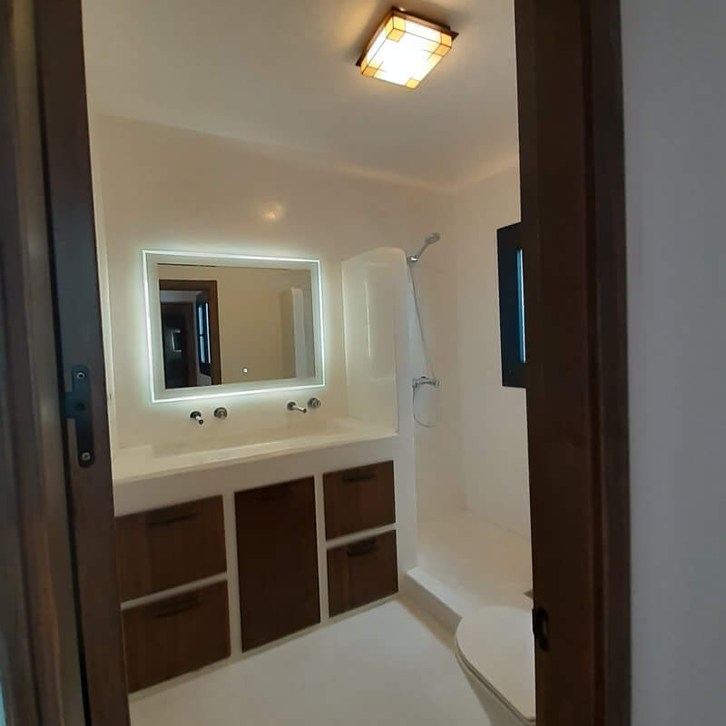 Casita Alborán: A Stylish Home in a Spanish Seaside Town 20 bathroom-moroccan-tadelakt-finish-nordroom