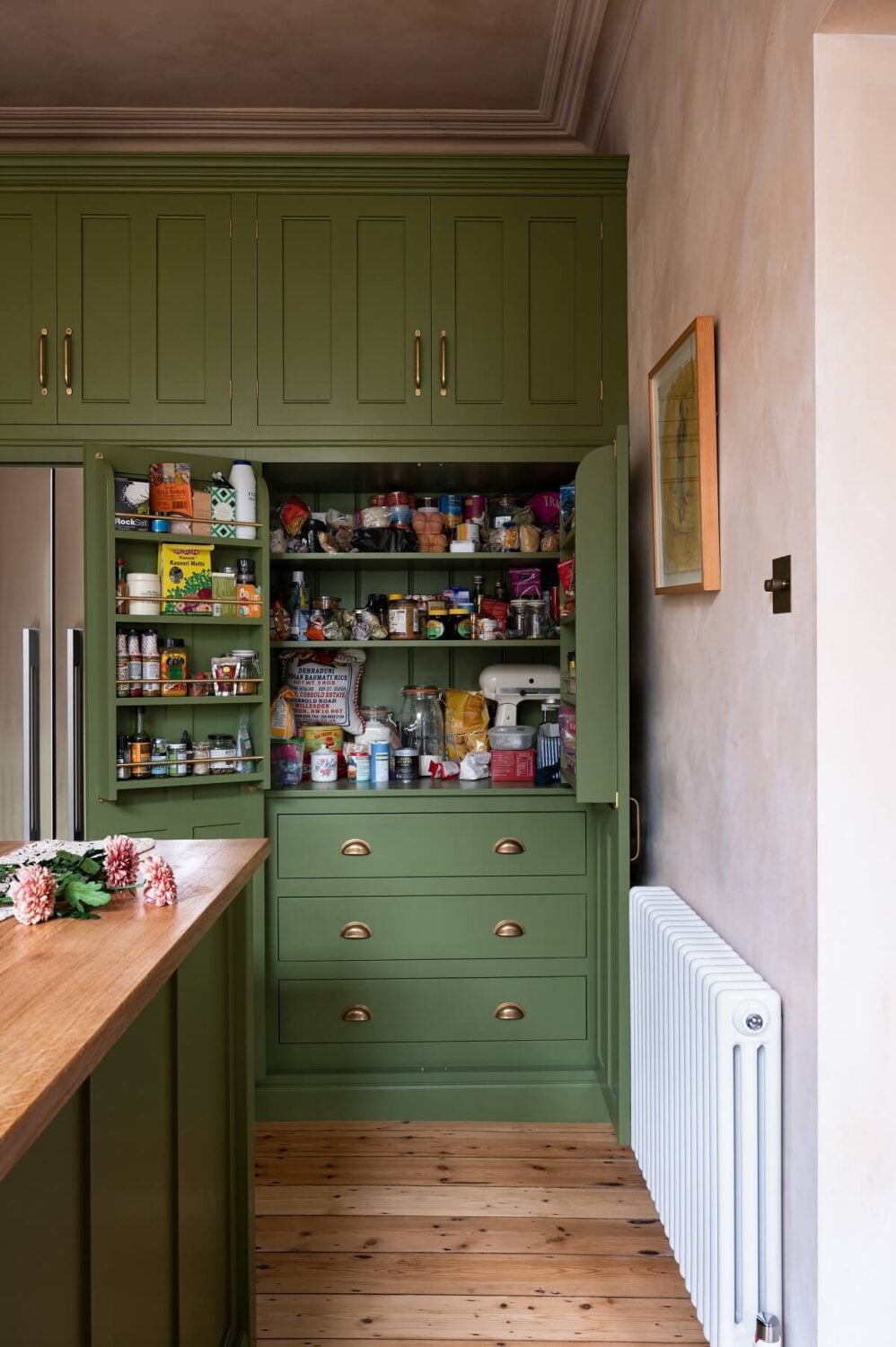 A Green deVOL Kitchen Combined with Plaster Pink Walls 7 classic-english-devol-kitchen-cabinets-green-nordroom