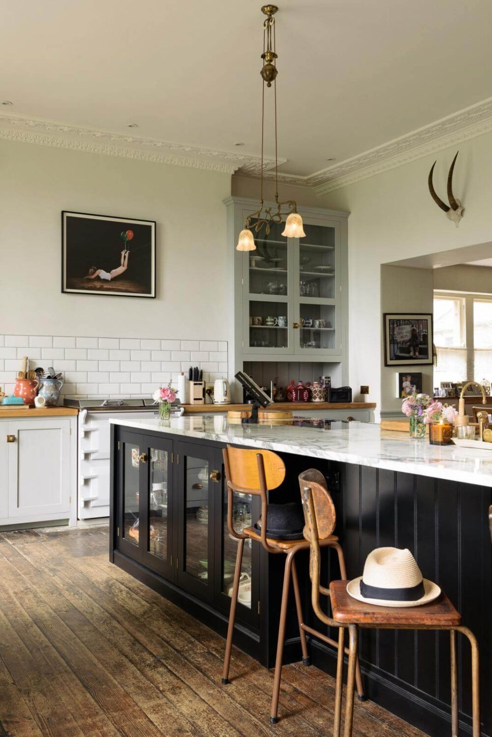 57 Stylish Two-Tone Kitchen Cabinet Ideas 35 dark-blue-light-gray-cabinets-kitchen-pearl-lowe-devol-nordroom