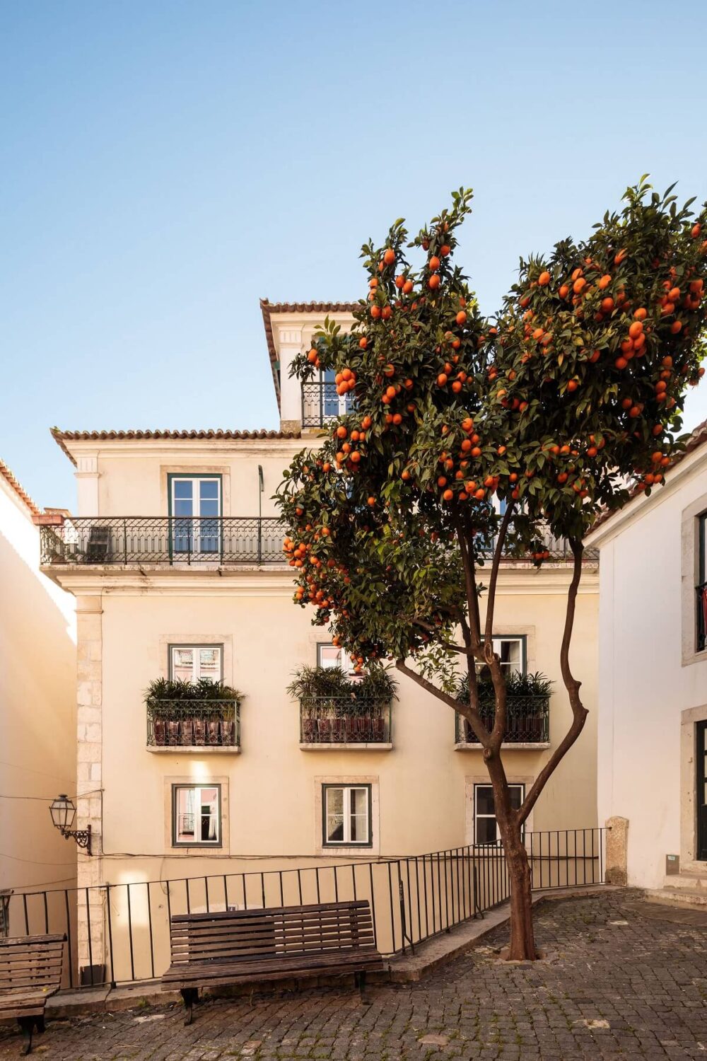 exterior-lisbon-townhouse-with-historic-charm-nordroom