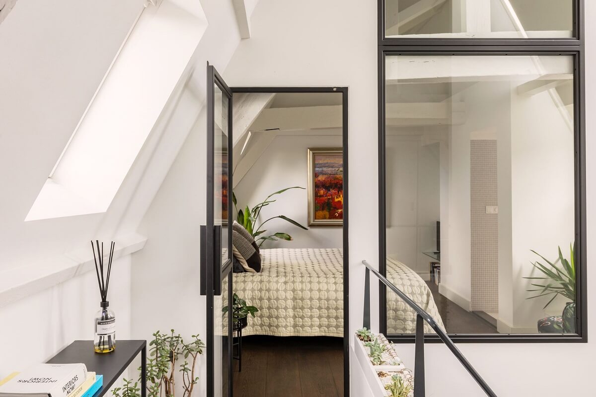 An Amsterdam Penthouse with Green Color Accents 14 indoor-windows-hallway-bedroom-nordroom