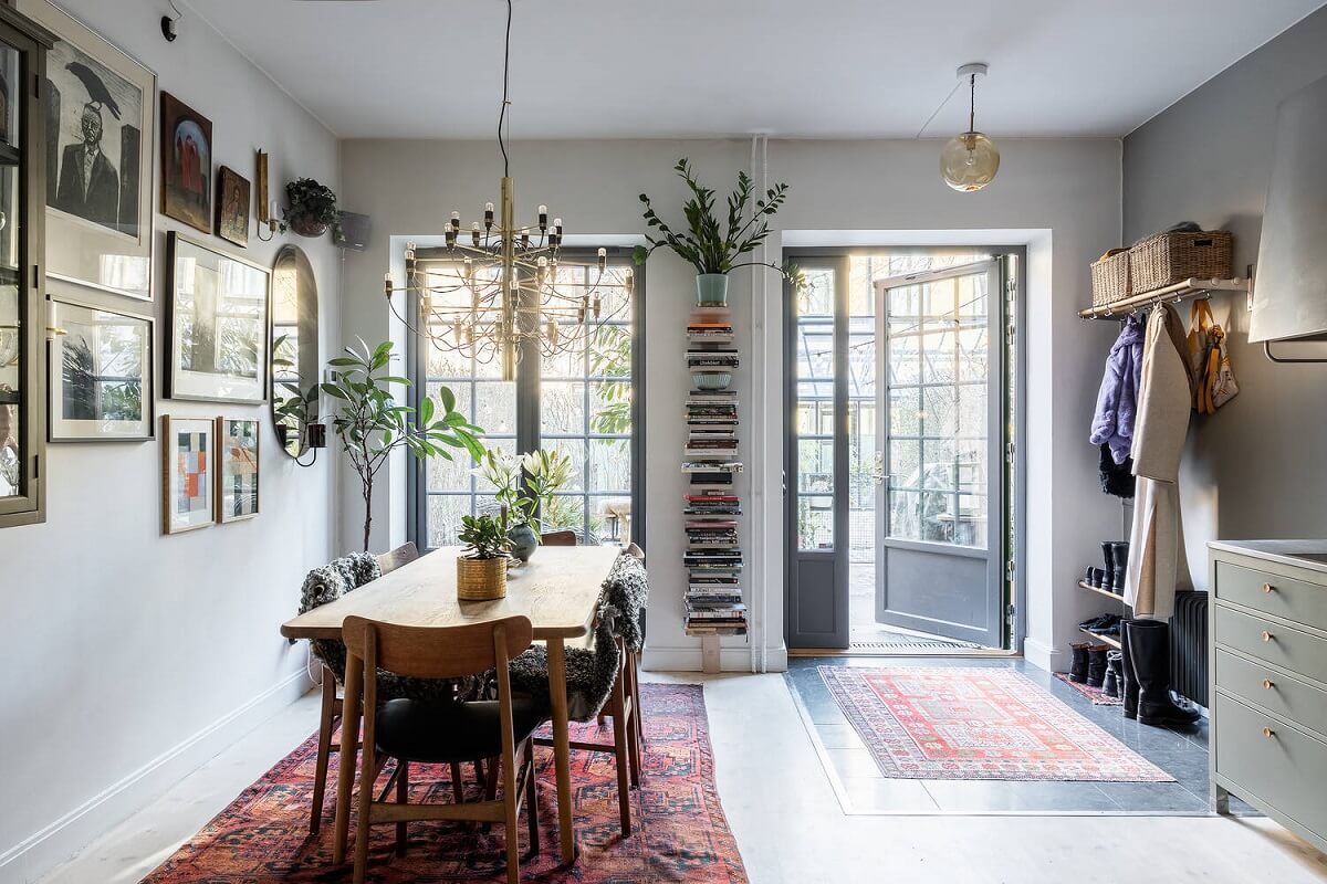 kitchen-dining-room-gallery-wall-nordroom
