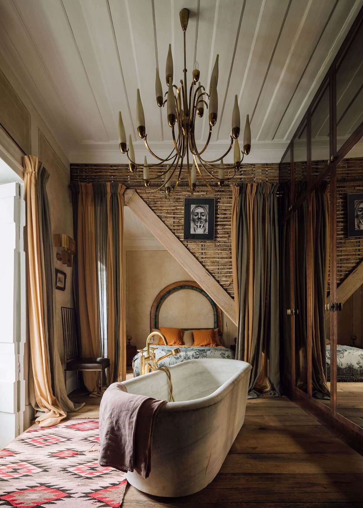 master-suite-bathroom-freestanding-bath-nordroom