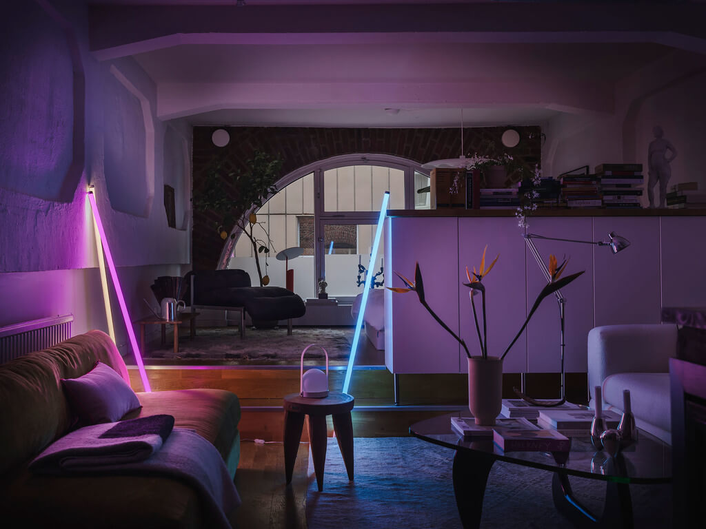 A Scandinavian Loft with Brick Wall and Arched Window 2 scandinavian-loft-brick-wall-colorful-lighting-nordroom