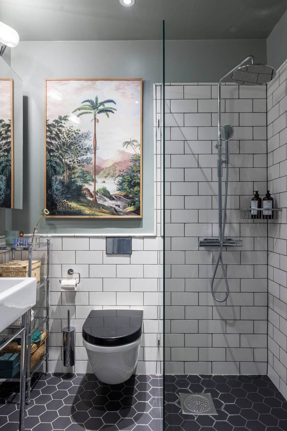 A Swedish Townhouse with a Light Green Kitchen 12 small-bathroom-black-white-tiles-gray-green-painted-ceiling-nordroom
